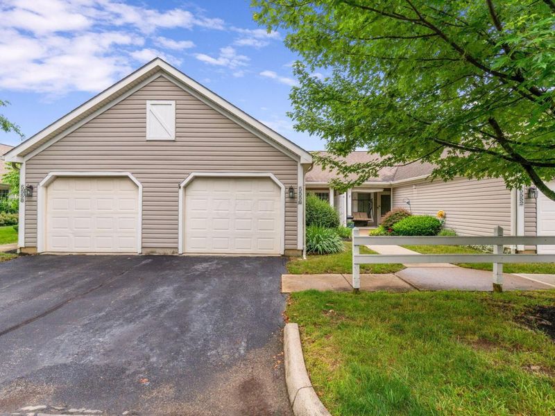 5556 Parkshire Drive, Columbus, OH 43229 Photo 2