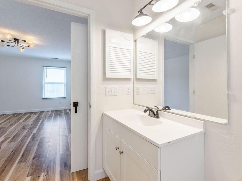 5556 Parkshire Drive, Columbus, OH 43229 Photo 32