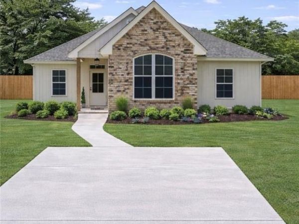 201 HAZELWOOD Street, Slidell, LA 70460