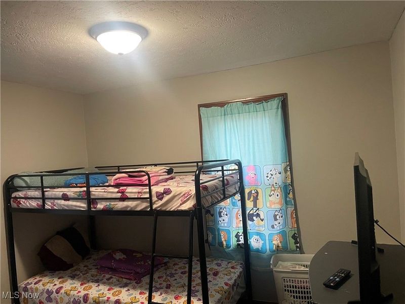 429 Gobel Avenue NE, Canton, OH 44704 Photo 3
