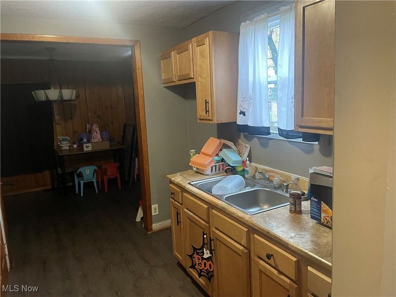 429 Gobel Avenue NE, Canton, OH 44704 Photo 6