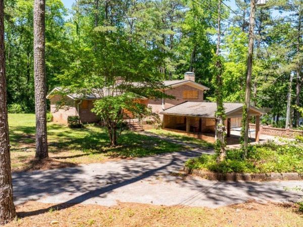 8 Canterbury Drive, Newnan, GA 30263