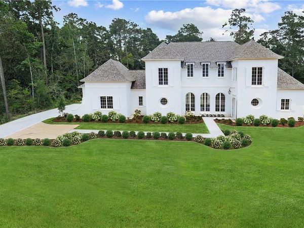 10 THUNDERBIRD Drive, Covington, LA 70433