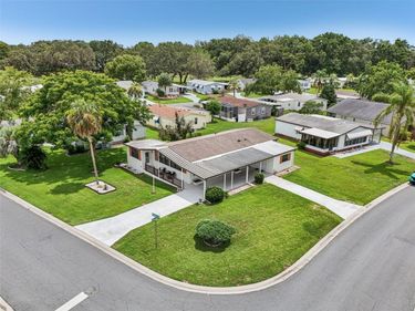 1802 PETUNIA LANE, THE VILLAGES, FL 32159