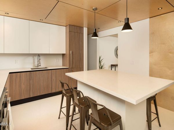 714 N 72ND Place, Scottsdale, AZ 85257