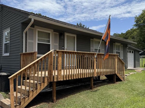 1384 Byrd Circle, Kingston, TN 37763