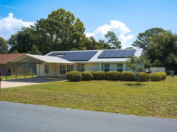 74 8Th Street, Shalimar, FL 32579