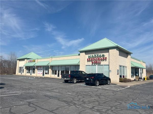 2853 E Harbor Road, Port Clinton, OH 43452