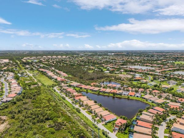 8108 Banyan Breeze Way, Fort Myers, FL 33908