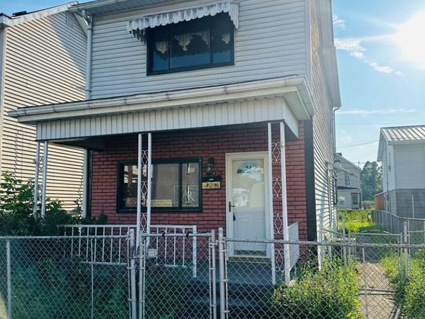 305 Logan St., McMechen, WV 26040