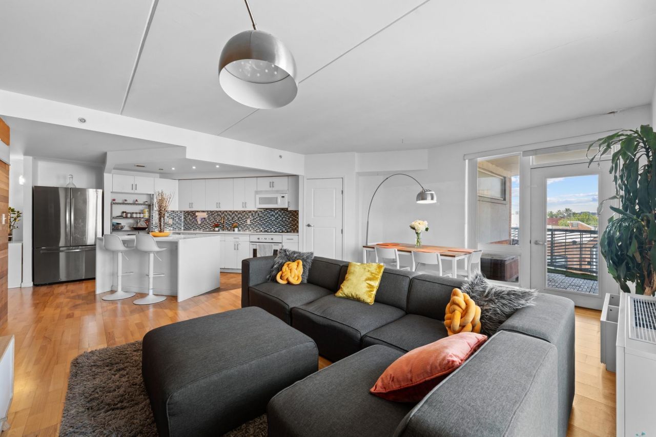 853 Macy Place, Unit 5G, Bronx, NY 10455 Main Photo