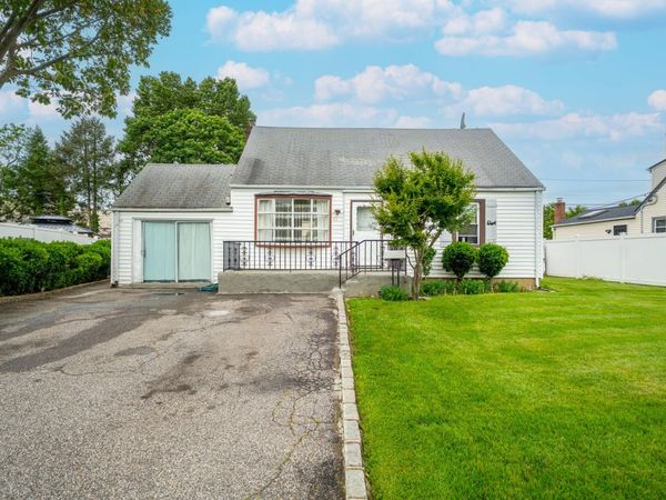 47 Cardinal Road, Levittown, NY 11756