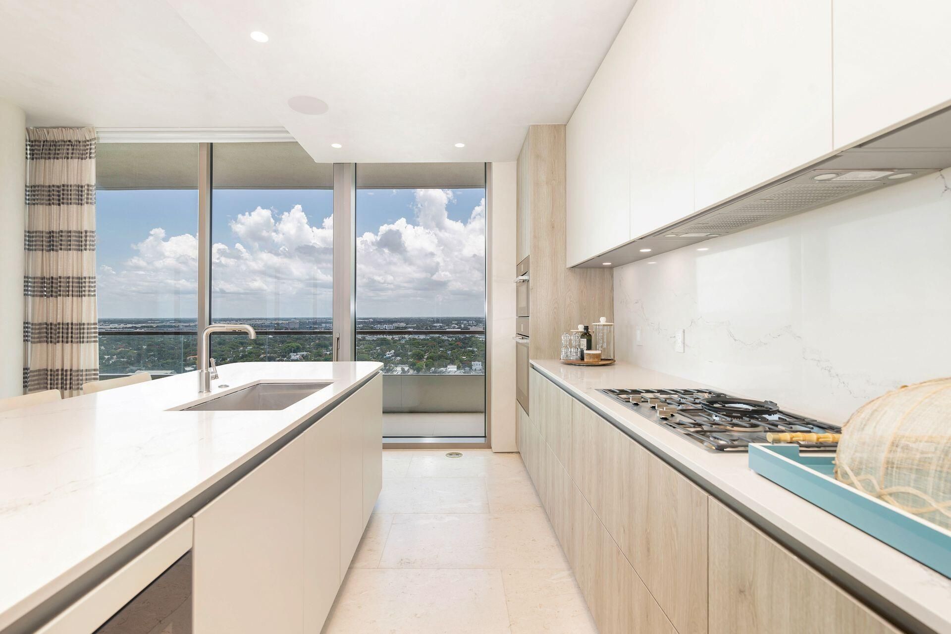 200 Arkona Court, Unit 2101, West Palm Beach, FL 33401 Photo