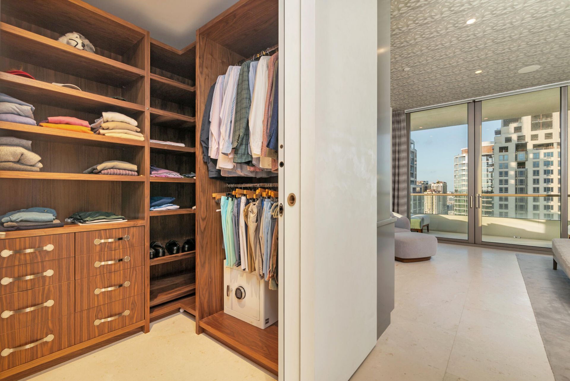 200 Arkona Court, Unit 2101, West Palm Beach, FL 33401 Photo