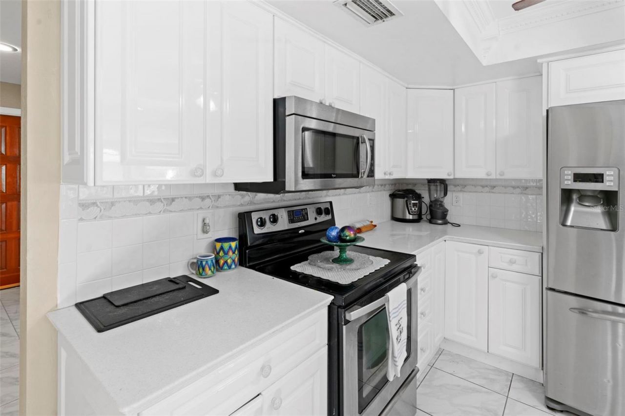 2113 Lochmoor Circle, North Fort Myers, FL 33903 Photo