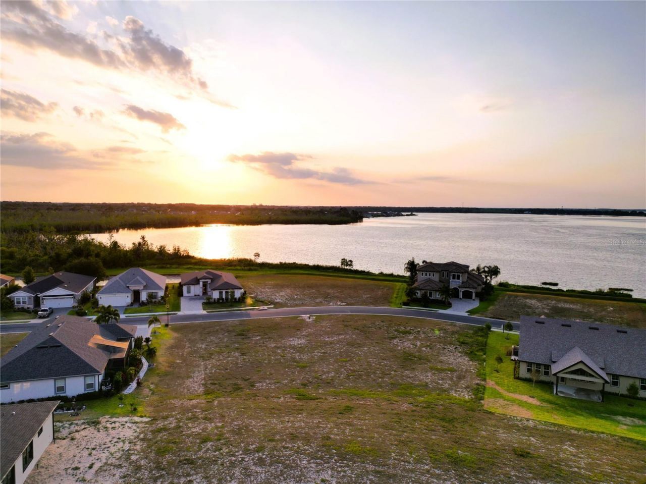 512 Adams View Lane, Auburndale, FL 33823 Photo