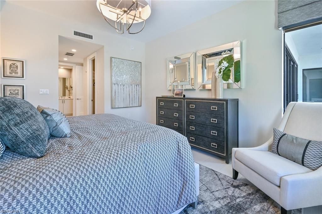 1111 Central Avenue, Unit 303, Naples, FL 34102 Photo