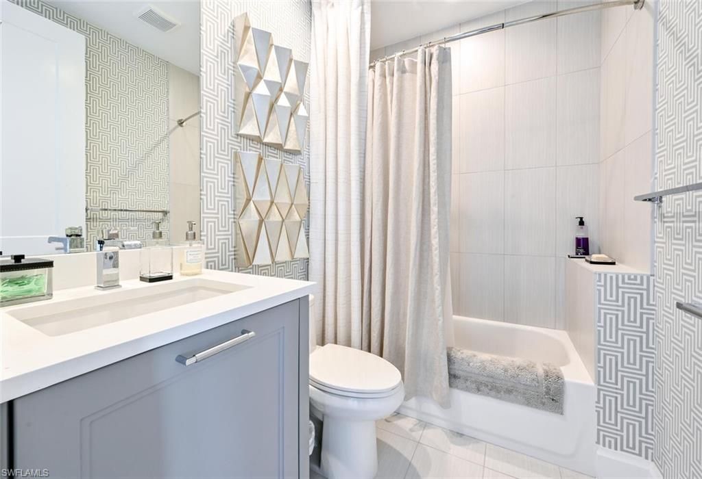 1111 Central Avenue, Unit 303, Naples, FL 34102 Photo