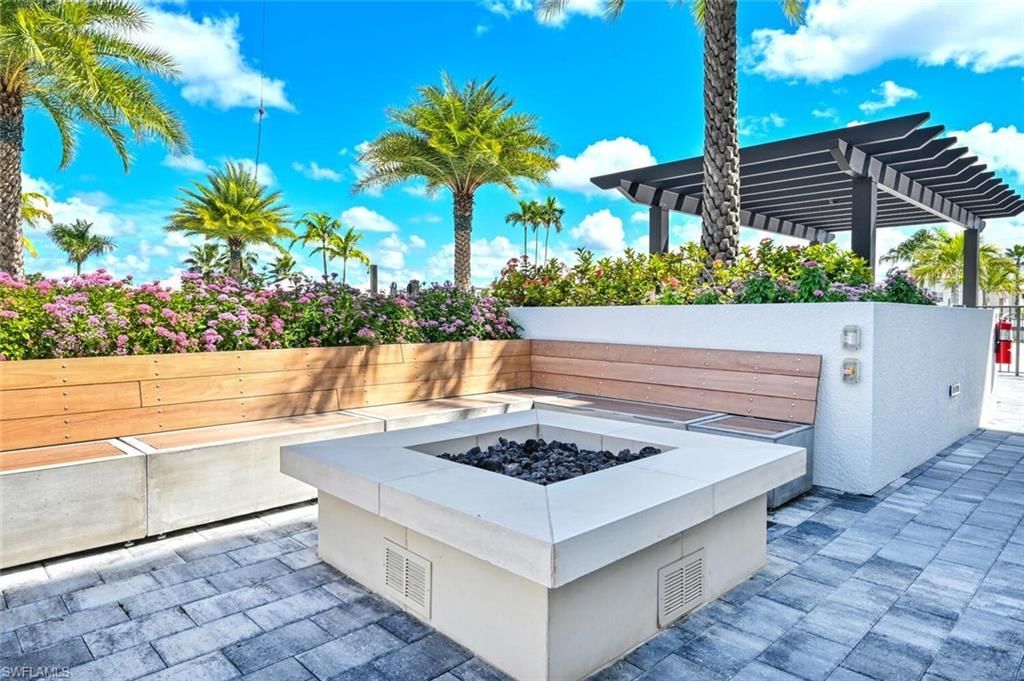 1111 Central Avenue, Unit 303, Naples, FL 34102 Photo