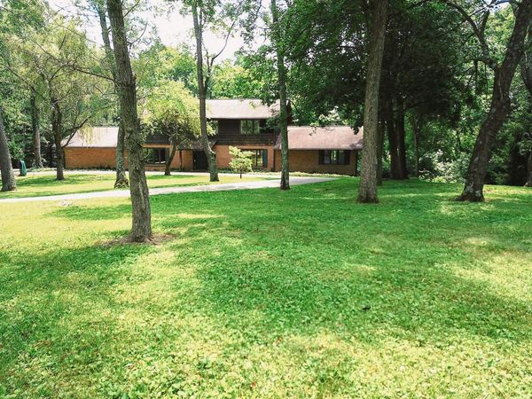 8870 Olentangy River Road, Delaware, OH 43015