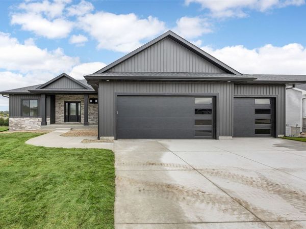 4018 Peridot Drive, Marion, IA 52302