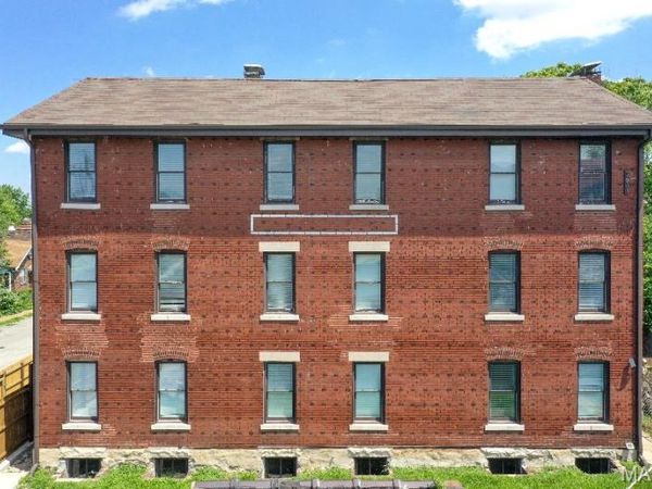 3659 S Broadway, St Louis, MO 63118