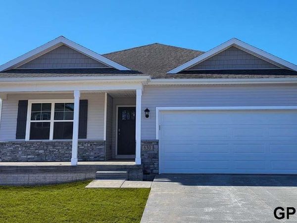 8833 S 185th Street, Gretna, NE 68136