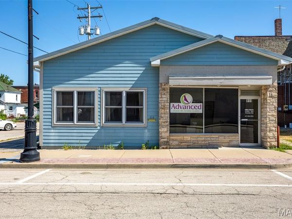 111 W Kirkham Street, Litchfield, IL 62056