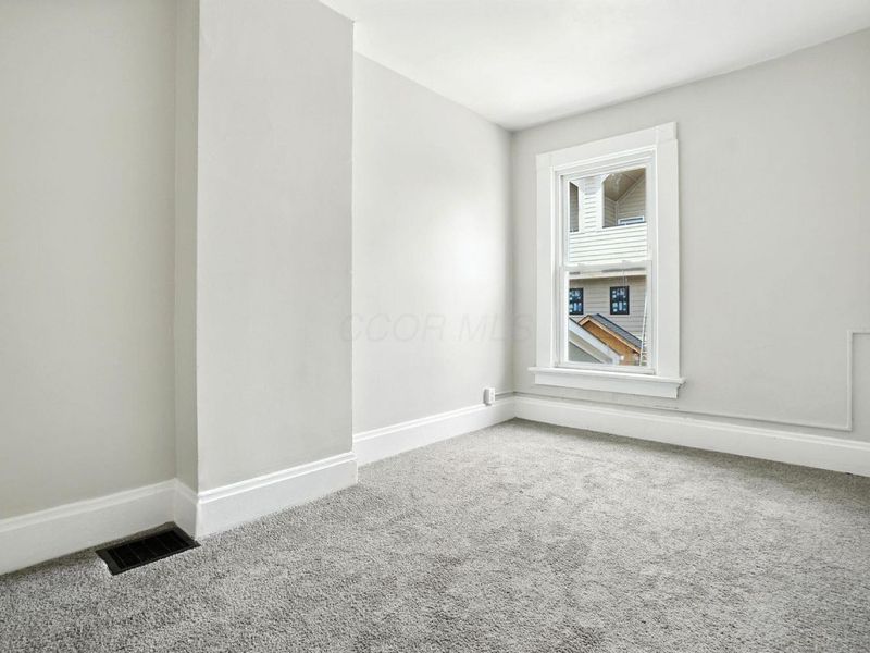 538 W Town Street, Columbus, OH 43215 Photo 13