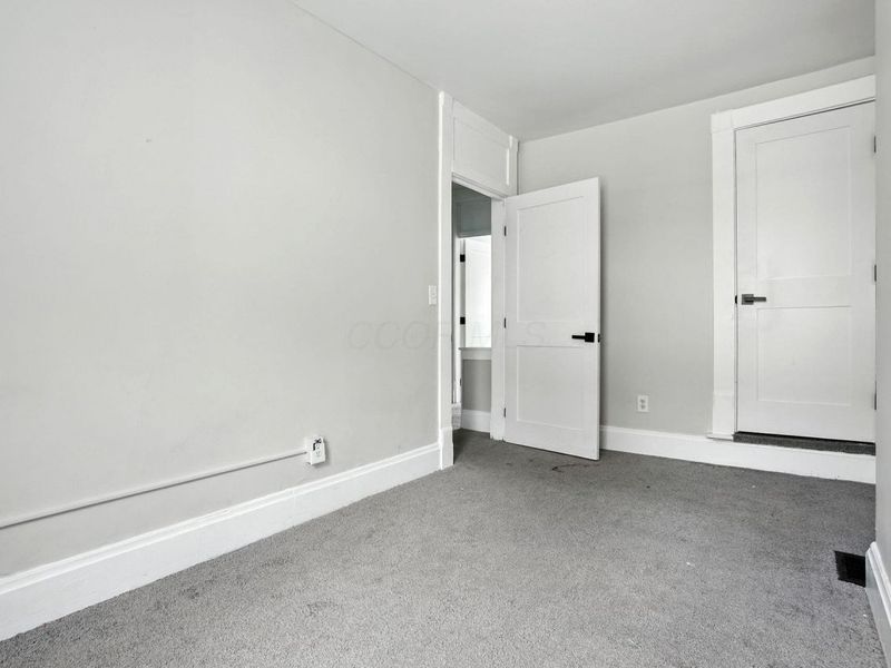 538 W Town Street, Columbus, OH 43215 Photo 14