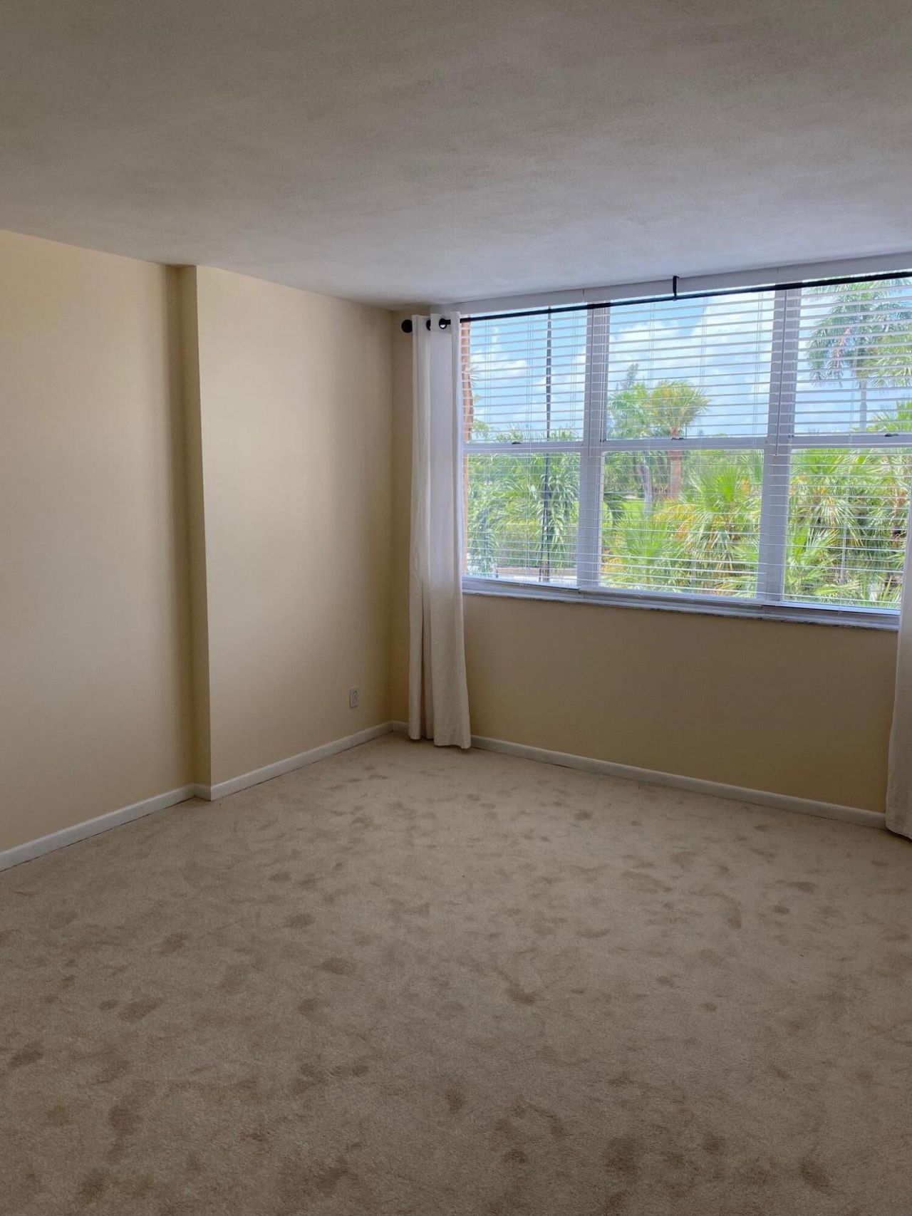 2600 N Flagler Drive, Unit 211, West Palm Beach, FL 33407 Photo