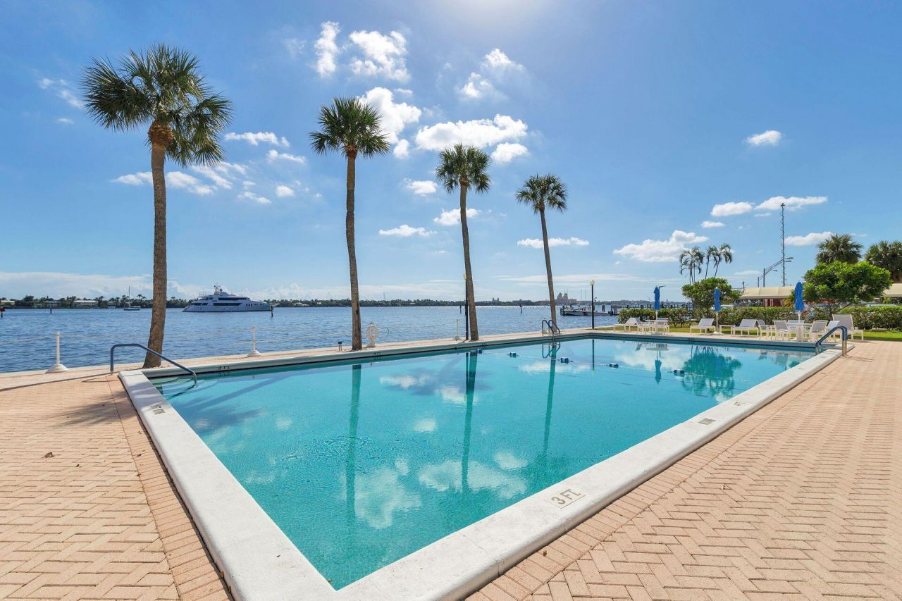 2600 N Flagler Drive, Unit 211, West Palm Beach, FL 33407 Photo