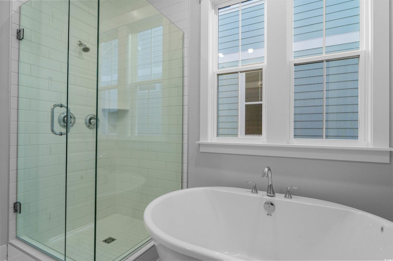 221 Atlantic Breeze St. Photo 32