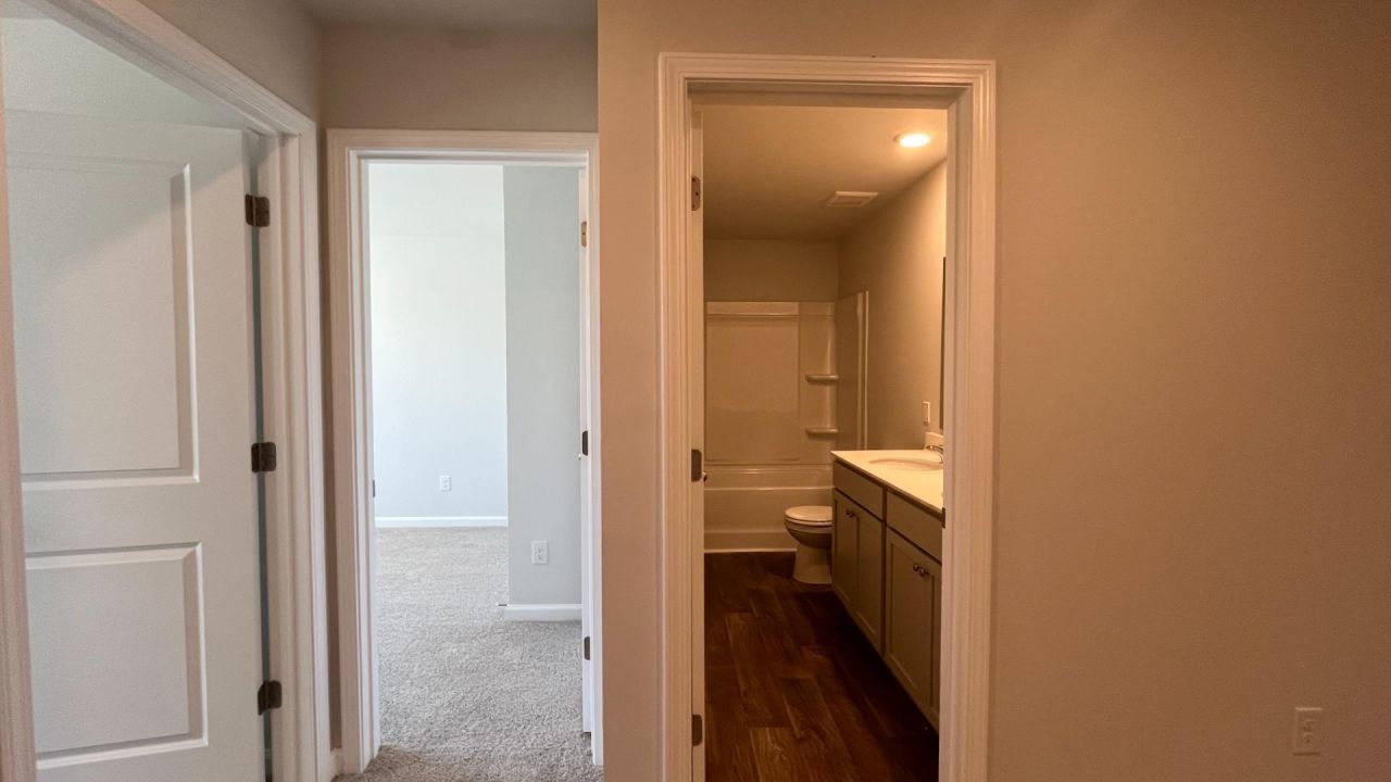310 Bluebell Way Photo 10