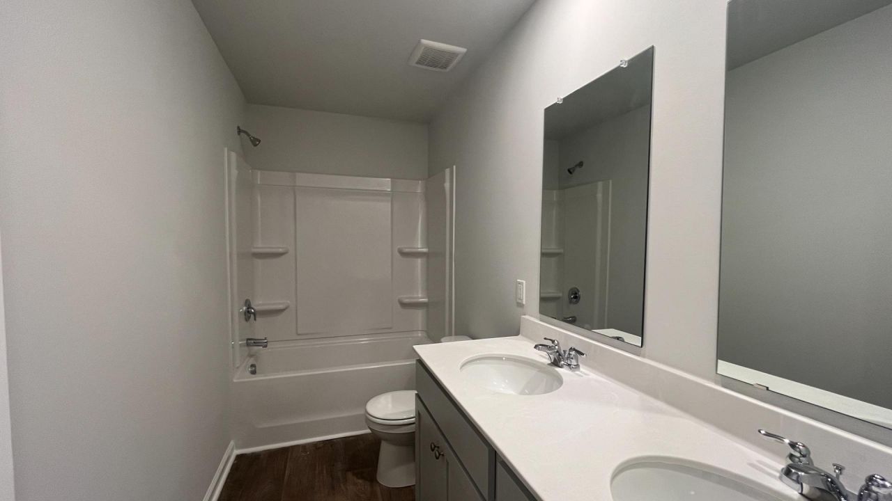 310 Bluebell Way Photo 11