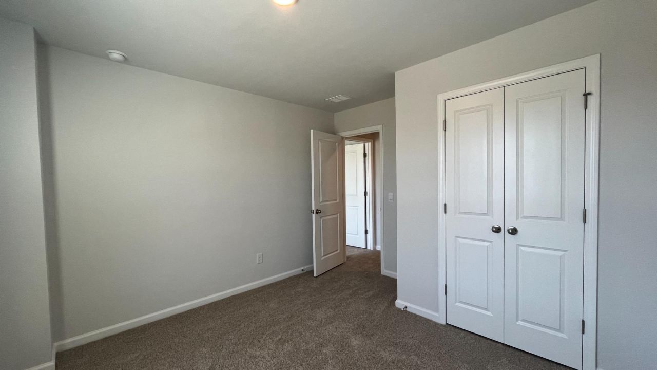 310 Bluebell Way Photo 12