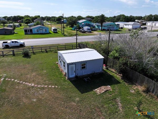 758 Margie Tewmey Road, Port Lavaca, TX 77979