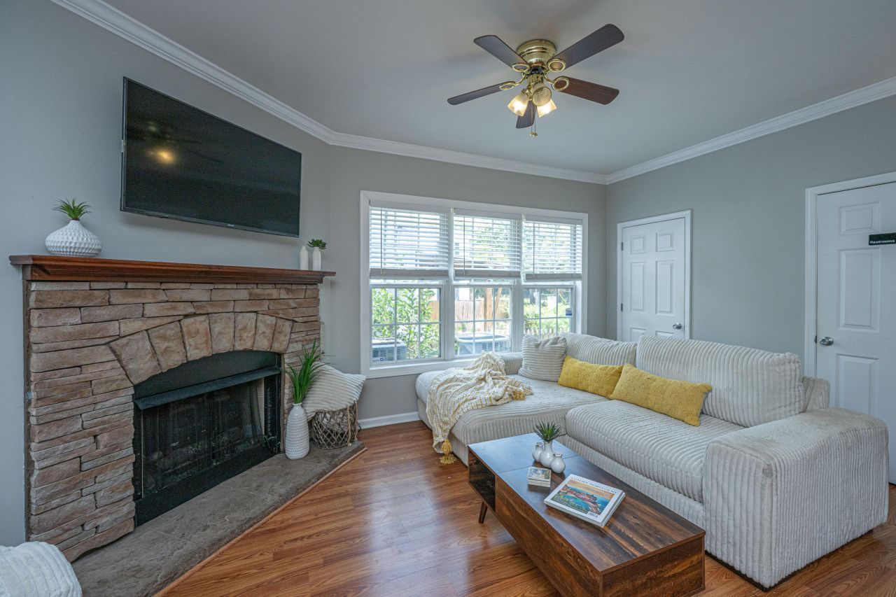 118 Congress Street Photo 5