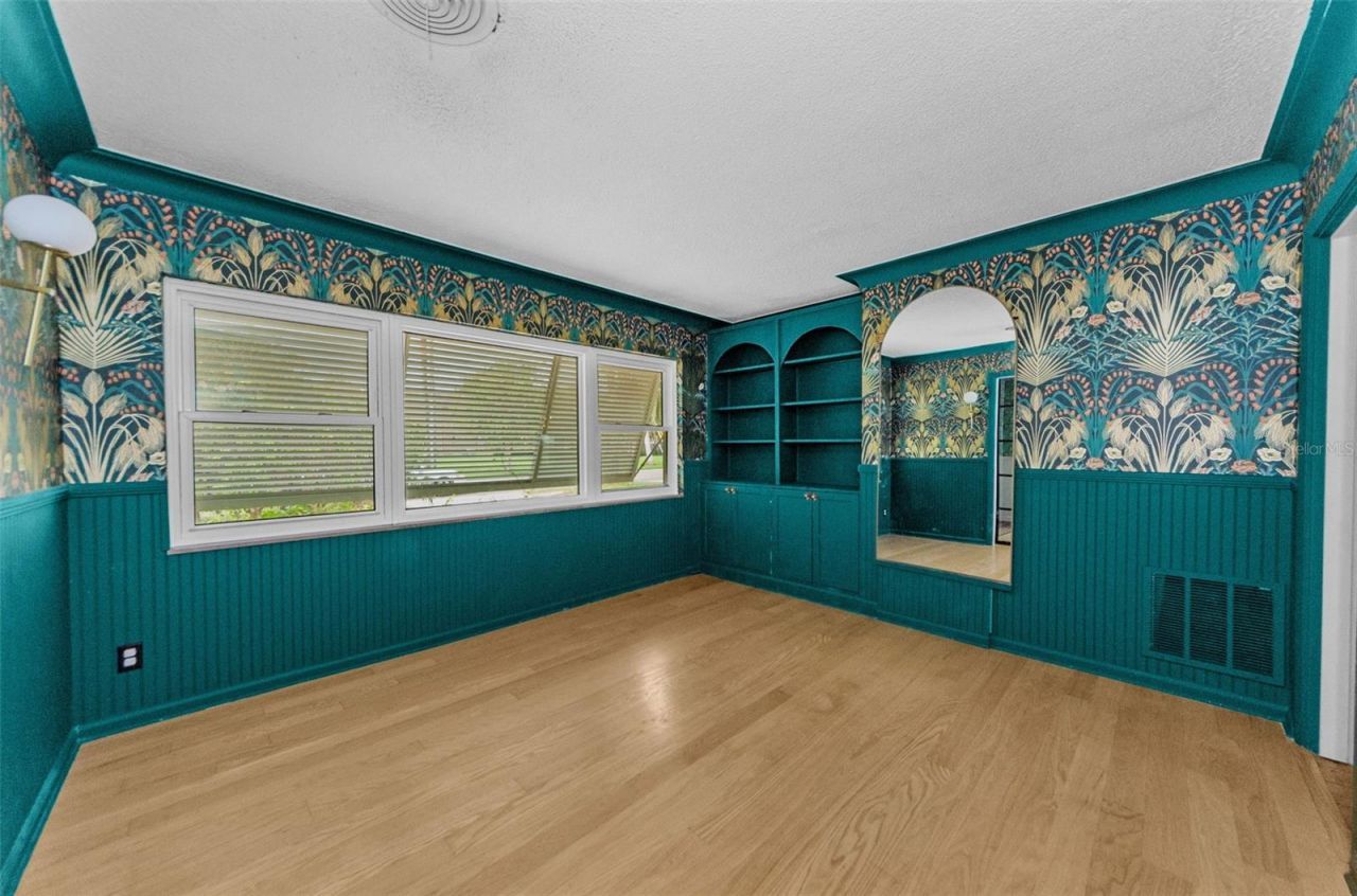 201 78th Avenue N, Saint Petersburg, FL 33702 Photo