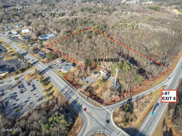 1525 Crescent Road, Clifton Park, NY 12065