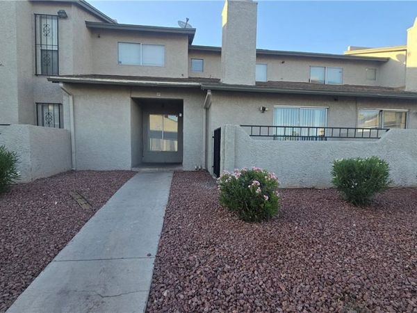 2941 Country Manor Lane, Unit 27, Las Vegas, NV 89115