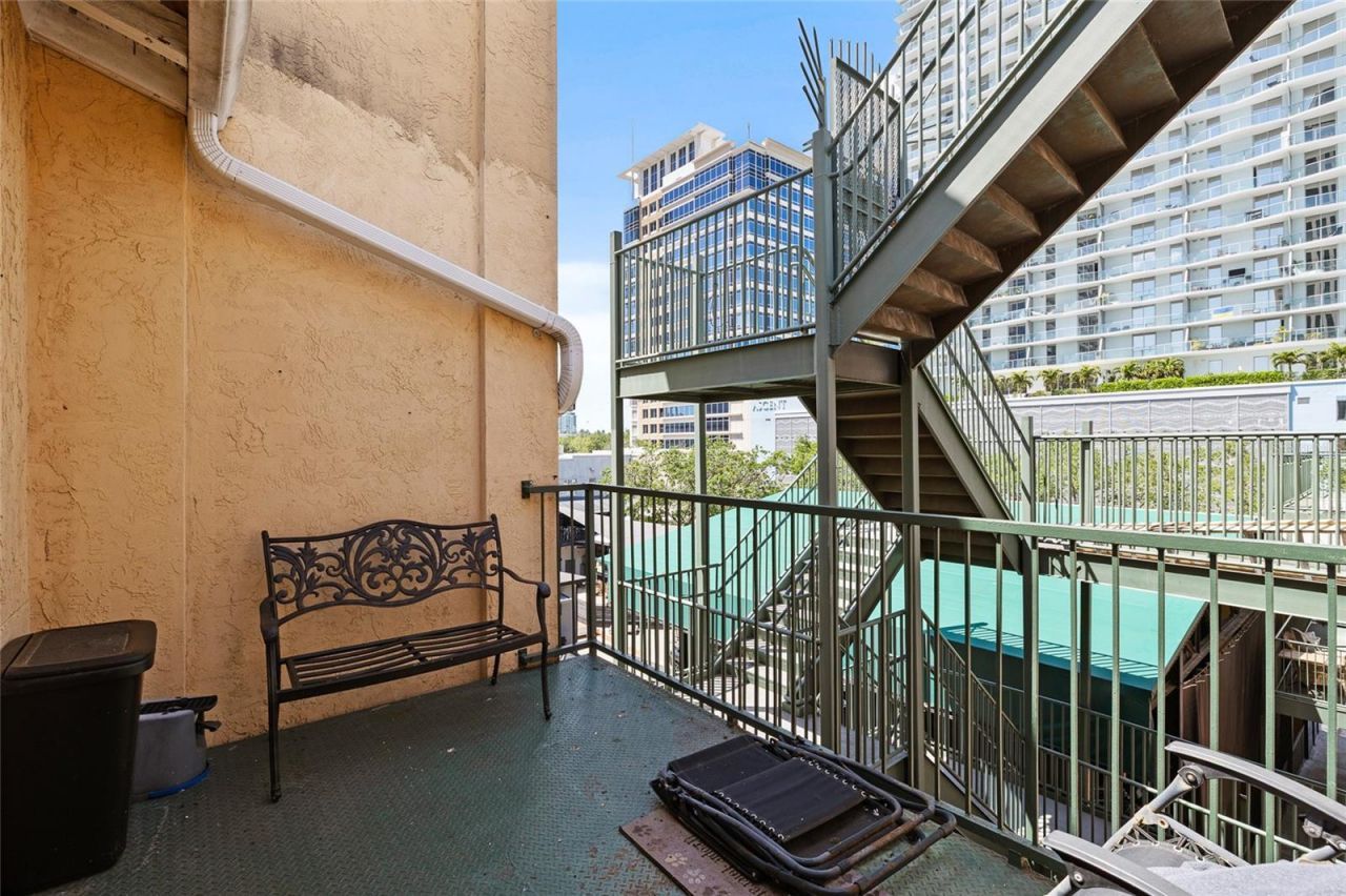 215 Central Avenue, Unit 4F, Saint Petersburg, FL 33701 Photo
