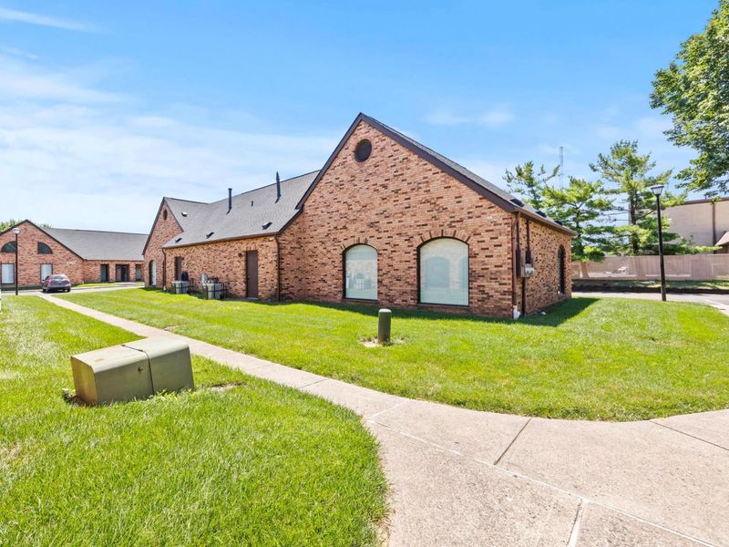 7544 Pingue Drive, Columbus, OH 43085 Photo 3