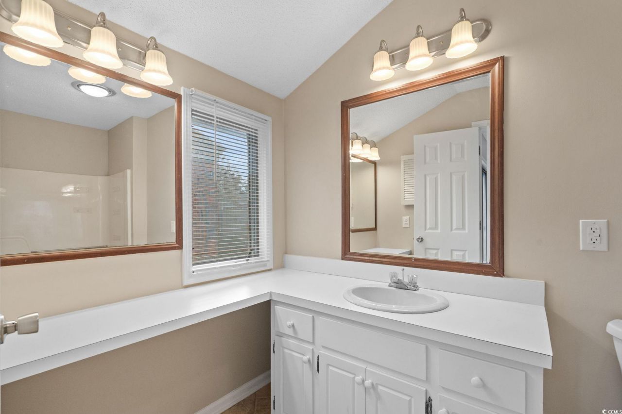 405 77th Ave. N Photo 21