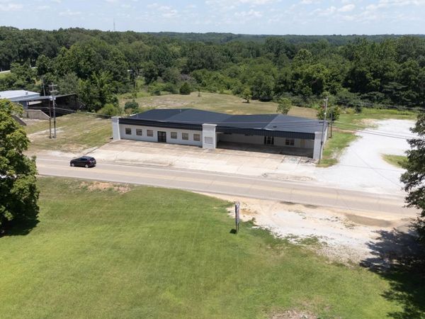 4332 N Gloster St., Tupelo, MS 38804