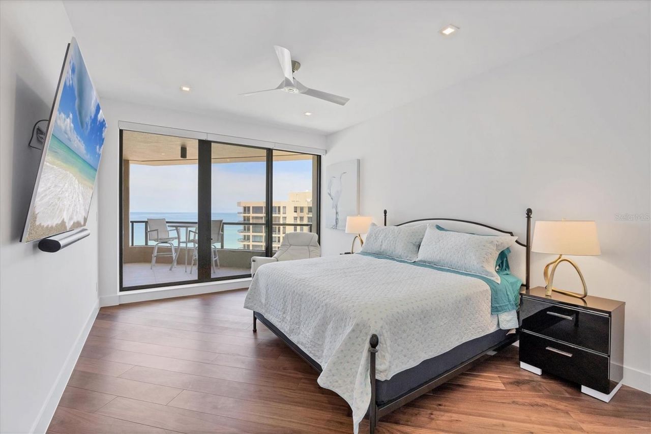 1211 Gulf Of Mexico Drive, Unit 1005, Longboat Key, FL 34228 Photo