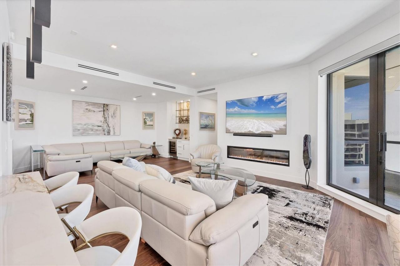 1211 Gulf Of Mexico Drive, Unit 1005, Longboat Key, FL 34228 Photo