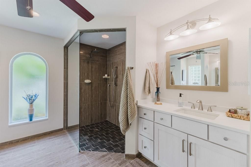 1060 Harbour Wood Drive, Punta Gorda, FL 33983 Photo