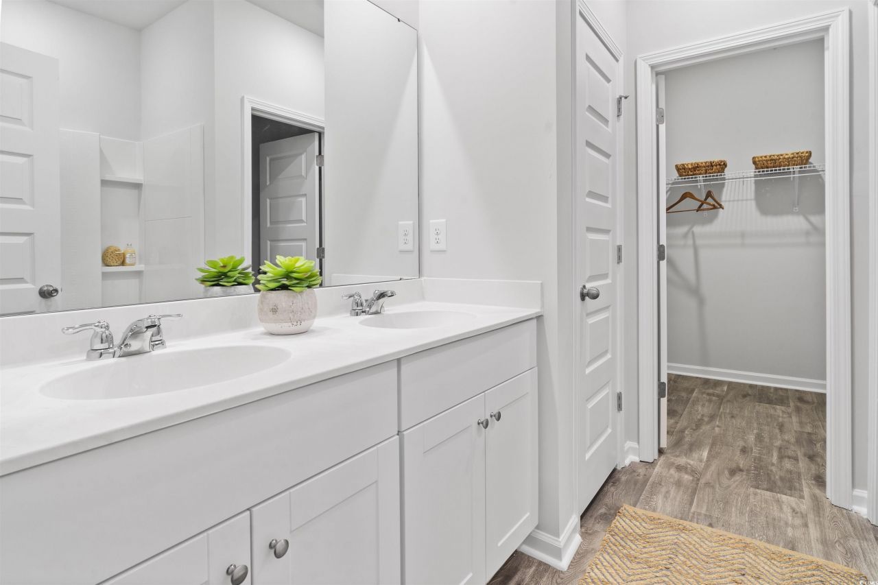 128 Hoffman Park Dr. Photo 19