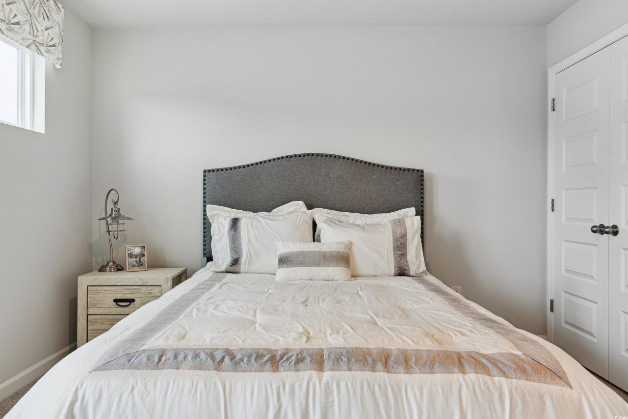 128 Hoffman Park Dr. Photo 23